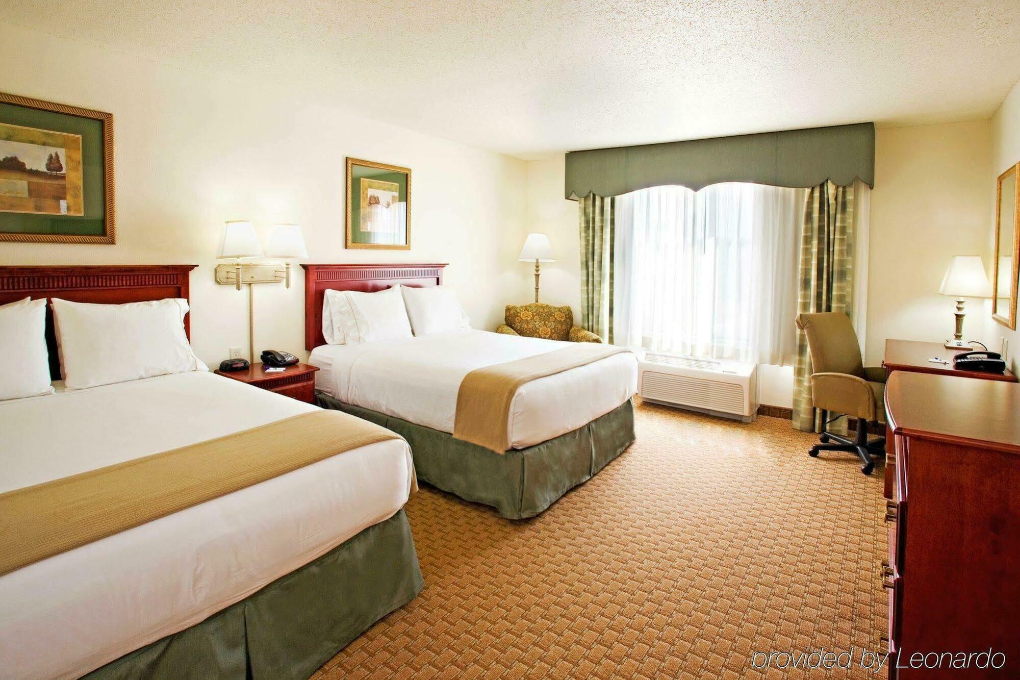 Holiday Inn Express & Suites Selma By Ihg Zimmer foto